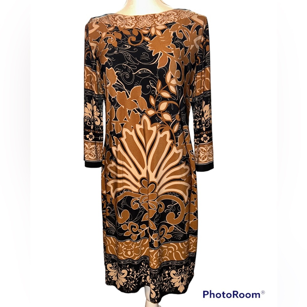 Beautiful knee length dress. Sz8 EUC